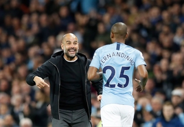 Top 10 Cầu thủ xuất sắc nhất Manchester City: Fernandinho