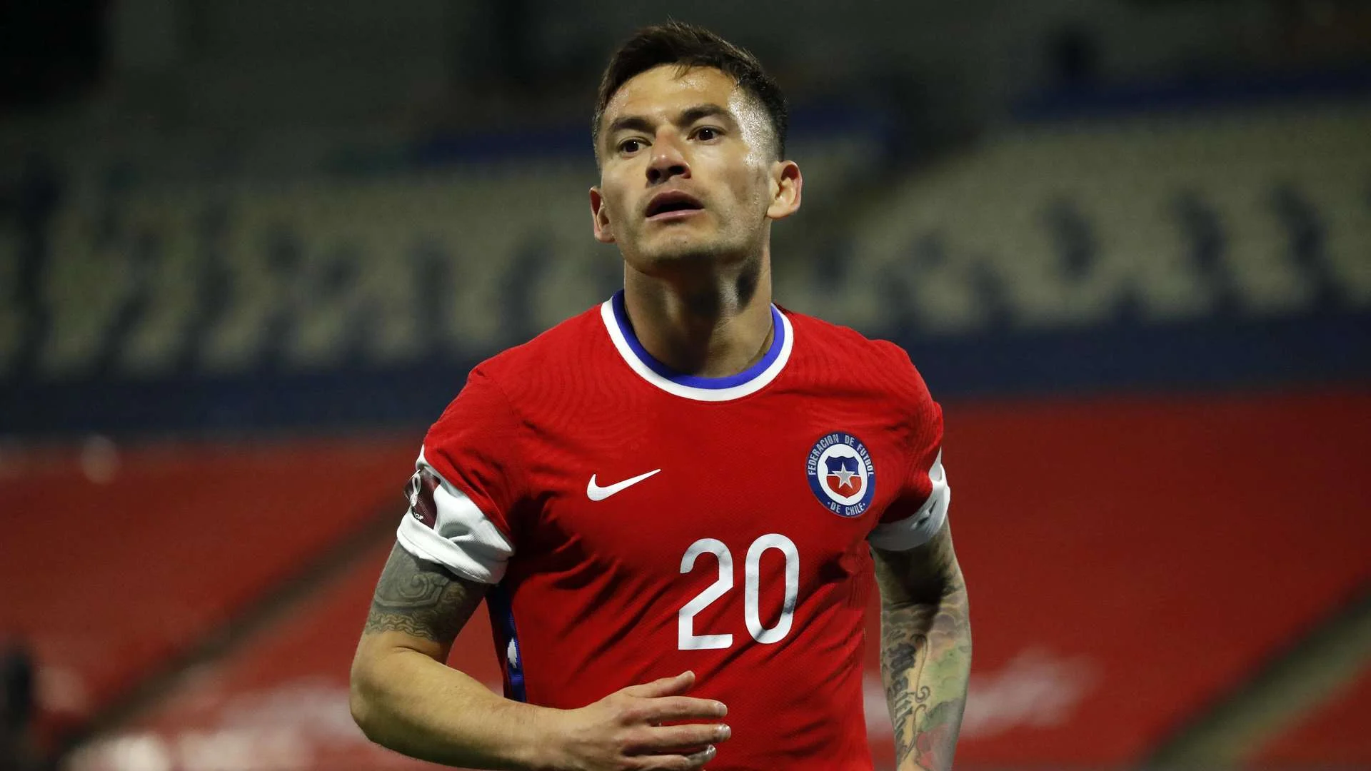 Charles Aranguiz là cầu thủ hoàn hảo cho hàng phòng ngự Chile