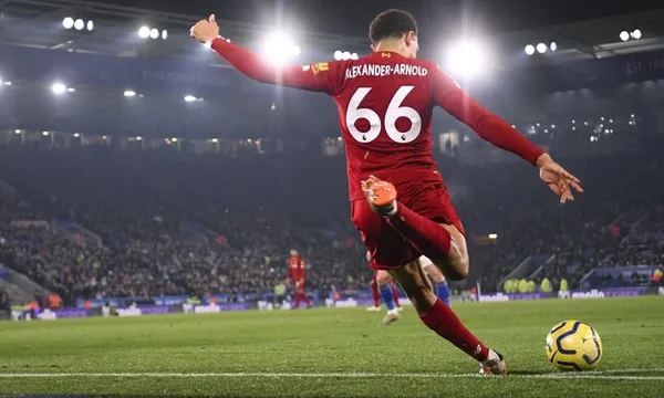 Trent Alexander-Arnold đứng đầu danh sách cầu thủ phòng ngự xuất sắc nhất Ngoại hạng Anh