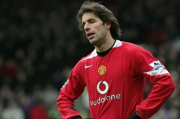 Ông vua vòng cấm địa - Ruud Van Nistelrooy đã có 6 bàn thắng ở Euro