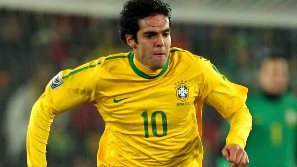 Top tiền vệ hay nhất World Cup: Kaka