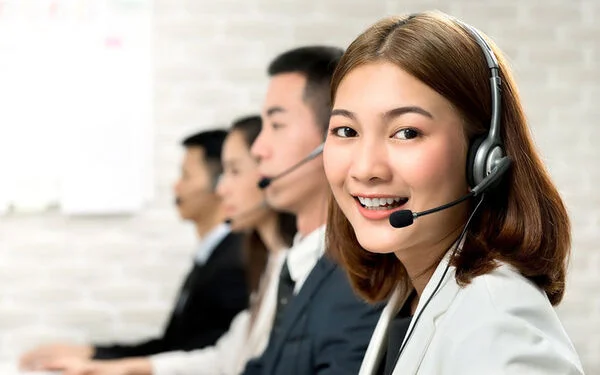 Bạn có thể gọi đến hotline để nhân viên CF68 hướng dẫn tận tình